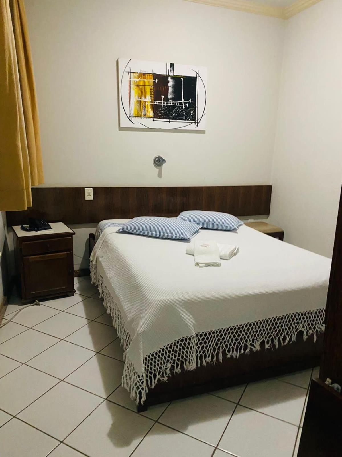 Hotel Dona Josa Carmo do Cajuru Eksteriør billede